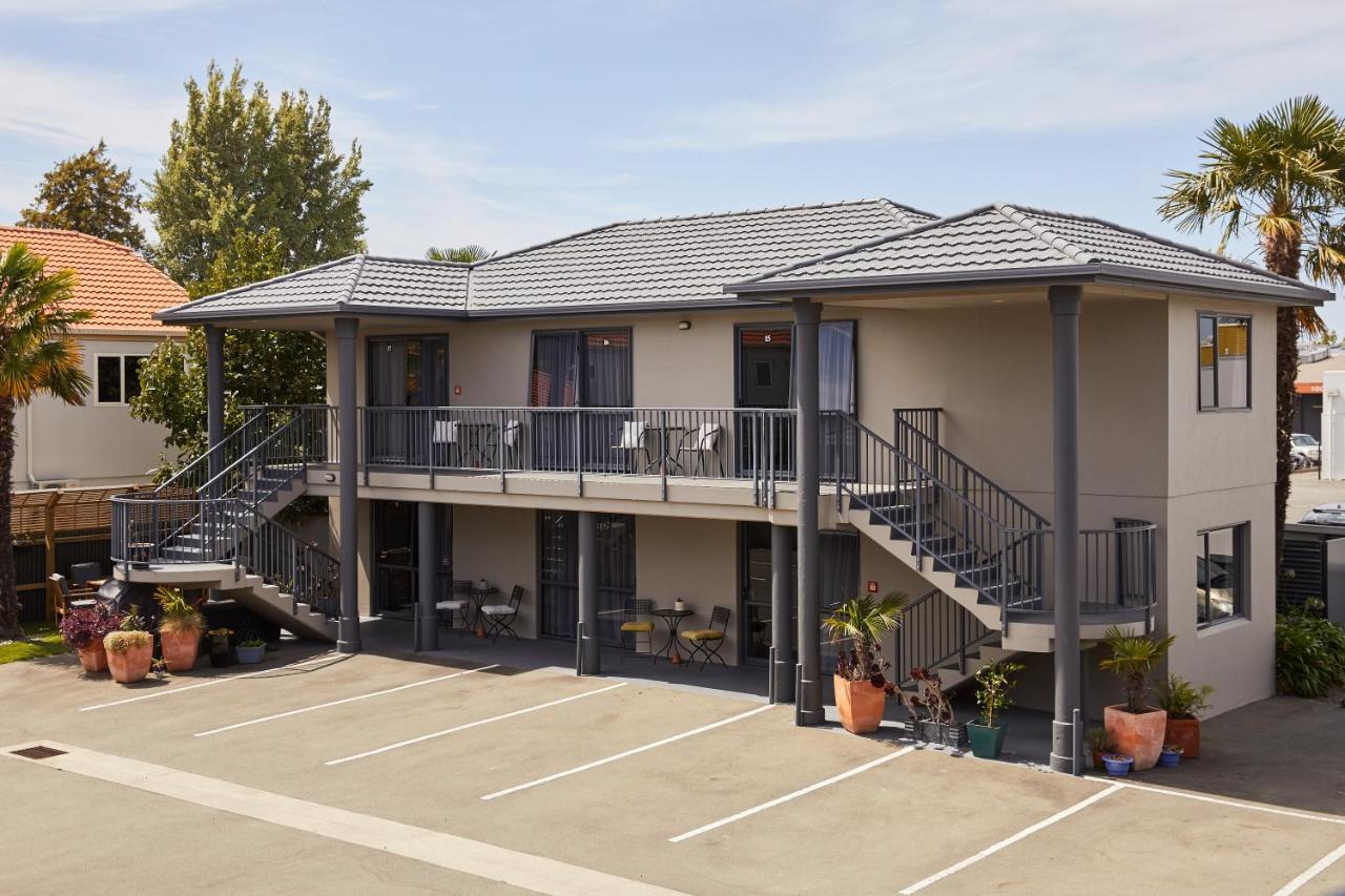 Blenheim Palms Motel Esterno foto